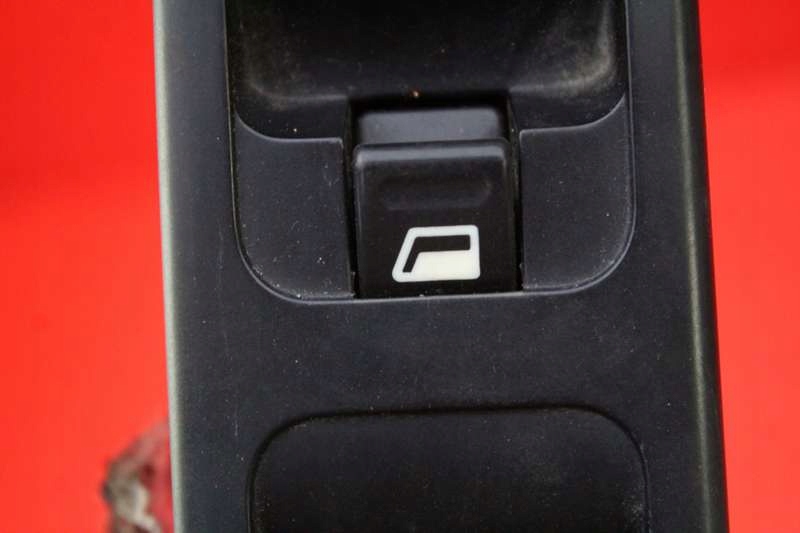 фото №7, Панель управление окон eu peugeot 307 01-05