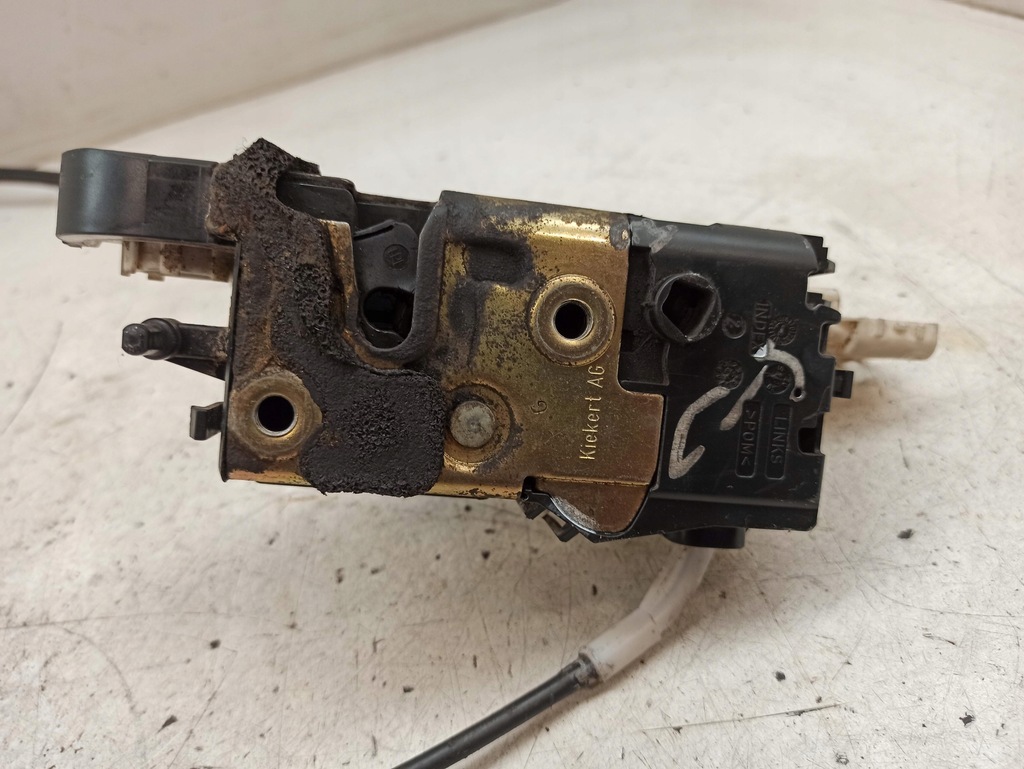 фото №8, Peugeot 407 04-11r замок левый перед 9681333380q