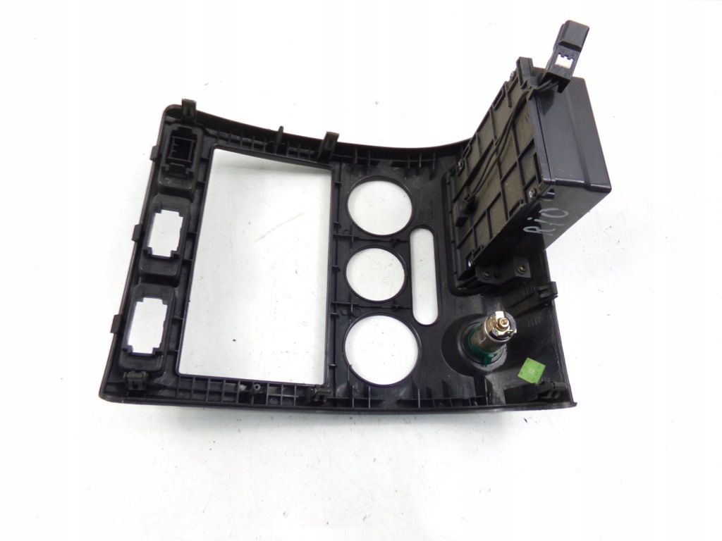 фото №2, Kia rio i dc 03-05 консоль средняя рамка радио 84612fd000 84612 fd000