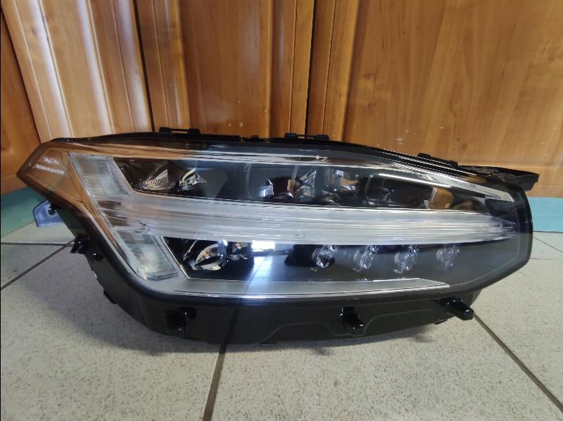 Купить Фара передняя перед перед volvo xc90 2 рестайлинг  19- full led 32228297