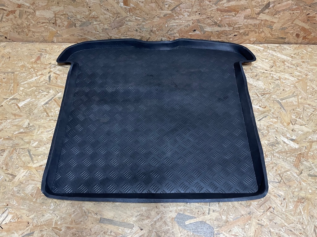 фото №1, Обшивка килимок мат багажника volvo v50
