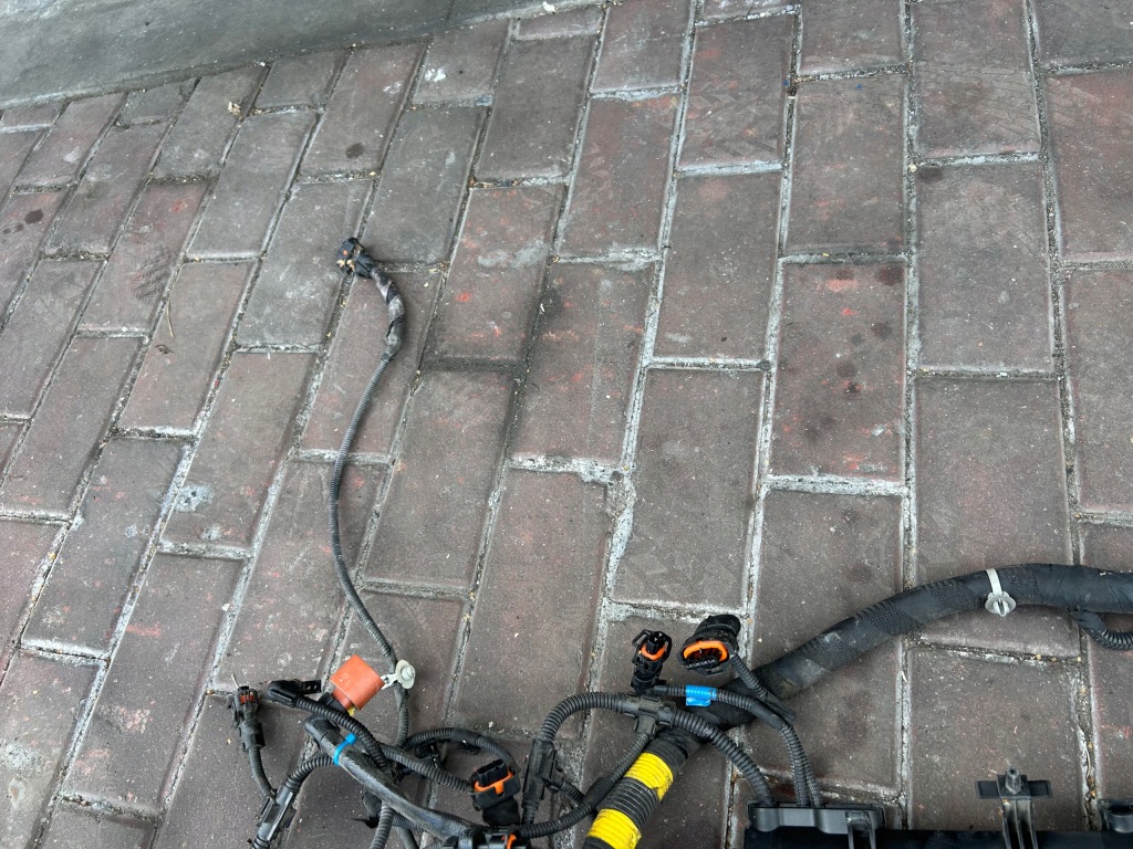 фото №11, Электропроводка двигателя жгут 504317642 iveco daily iv 4 3.0 euro 6