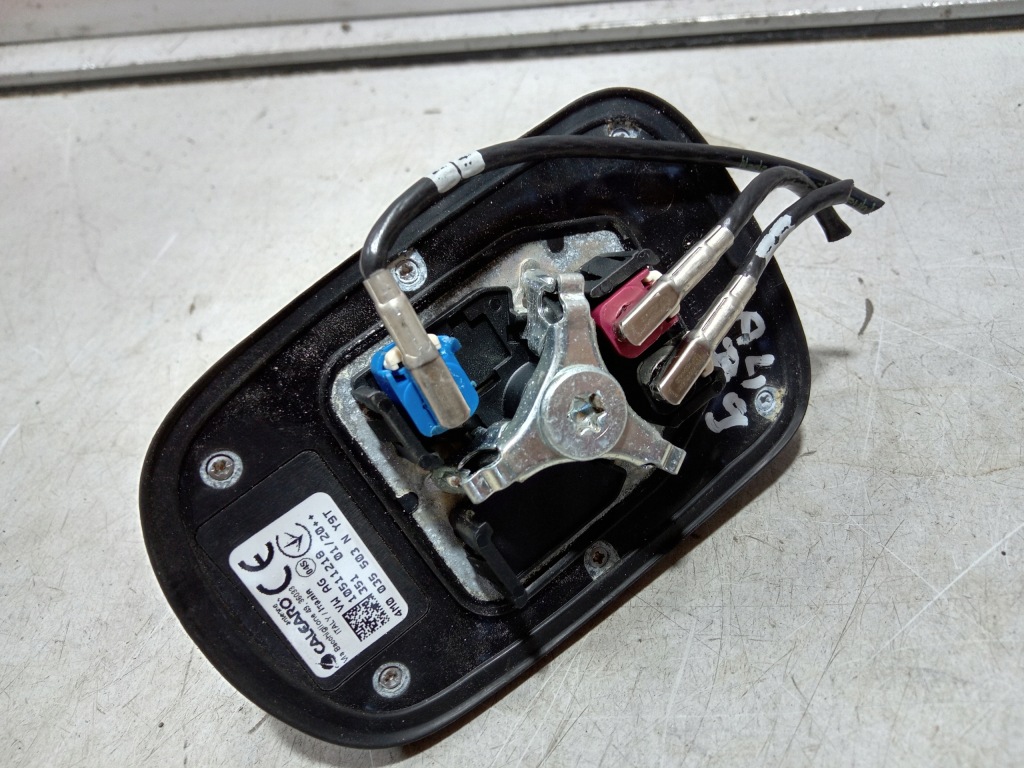 фото №4, Audi a4 b9 антенна кровельная 4m0035503n