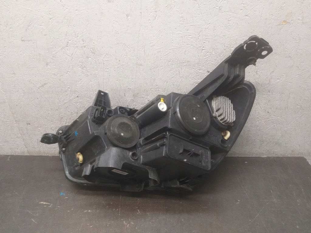 фото №3, Лампа перед правая opel crossland led yp00015580