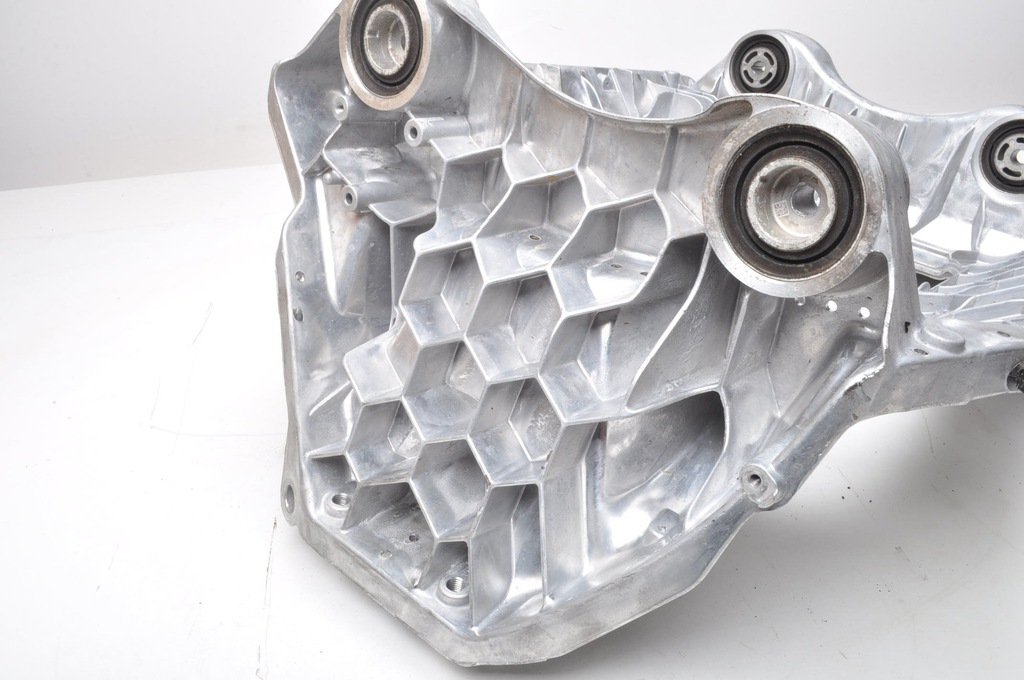 фото №13, Mercedes eqb x243 кронштейн кронштейн двигателя a2433451800