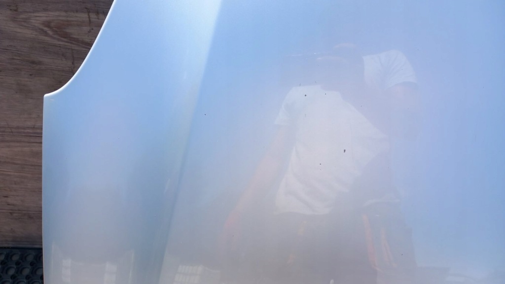 Mercedes cls w219 седан капот c775 в Україні