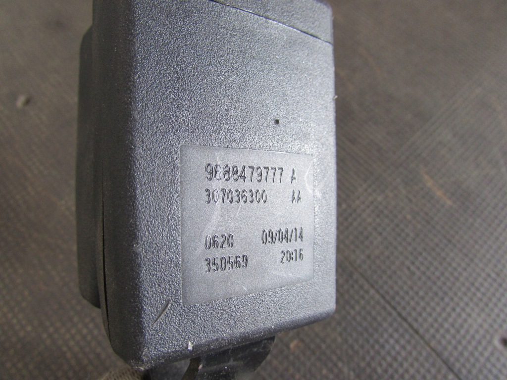 фото №8, Клипса задняя средняя 2 ряд 9688479777a citroen c4 i grand picasso 06-13r.