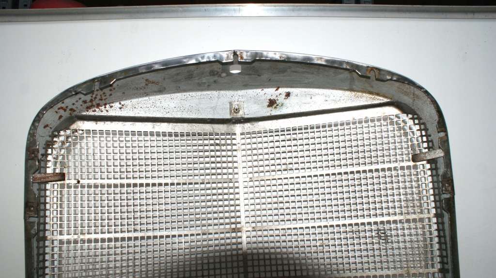 Mercedes w108 w109 w110 w120 w121 решітка радіатора решітка радіатора радіатора накладка Ціна