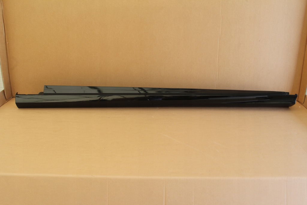 фото №1, Mercedes ml w166 amg левый порог молдинг порог org