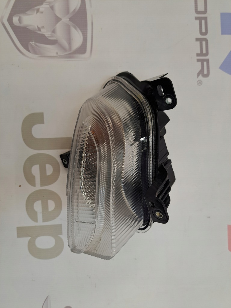 фото №3, Jeep renegade bu 2014-2018 протитуманна фара передній правий oem mopar