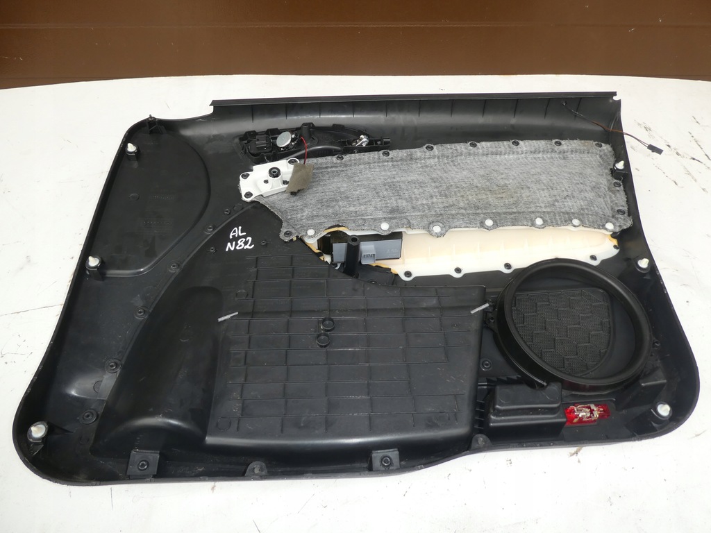 фото №7, Обшивка дверь левый перед skoda yeti 5l1867011