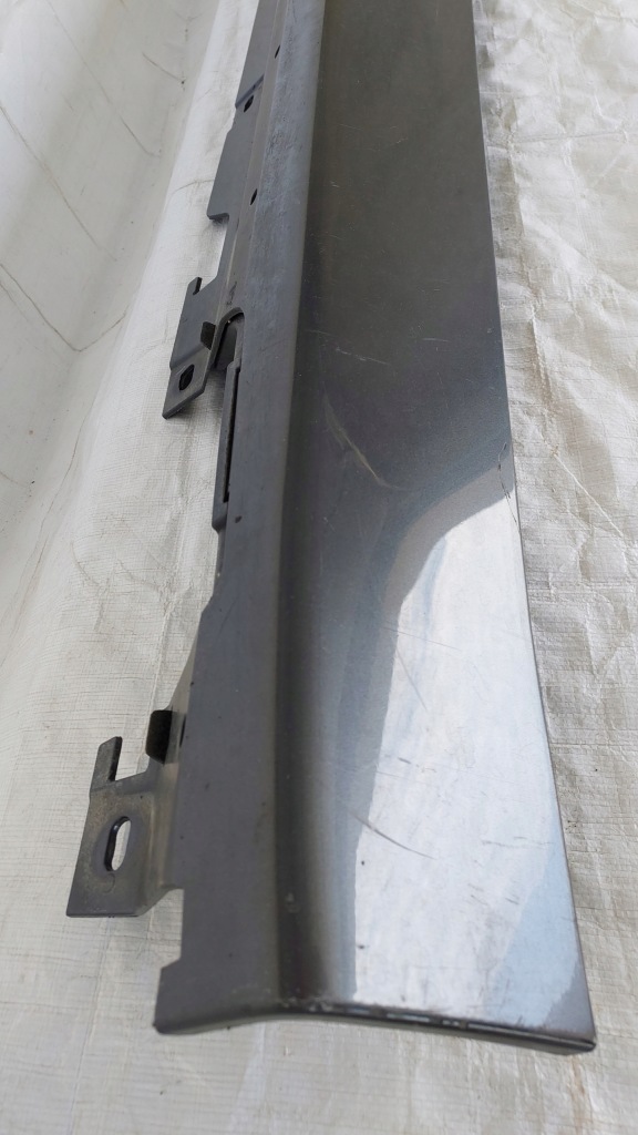 фото №4, Bmw 2 ii f46 накладка молдинг поріг права