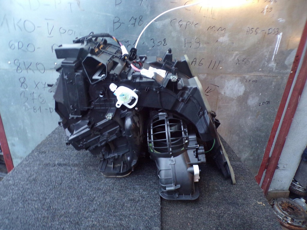 фото №10, Отопитель 272701779r renault trafic iii anglik