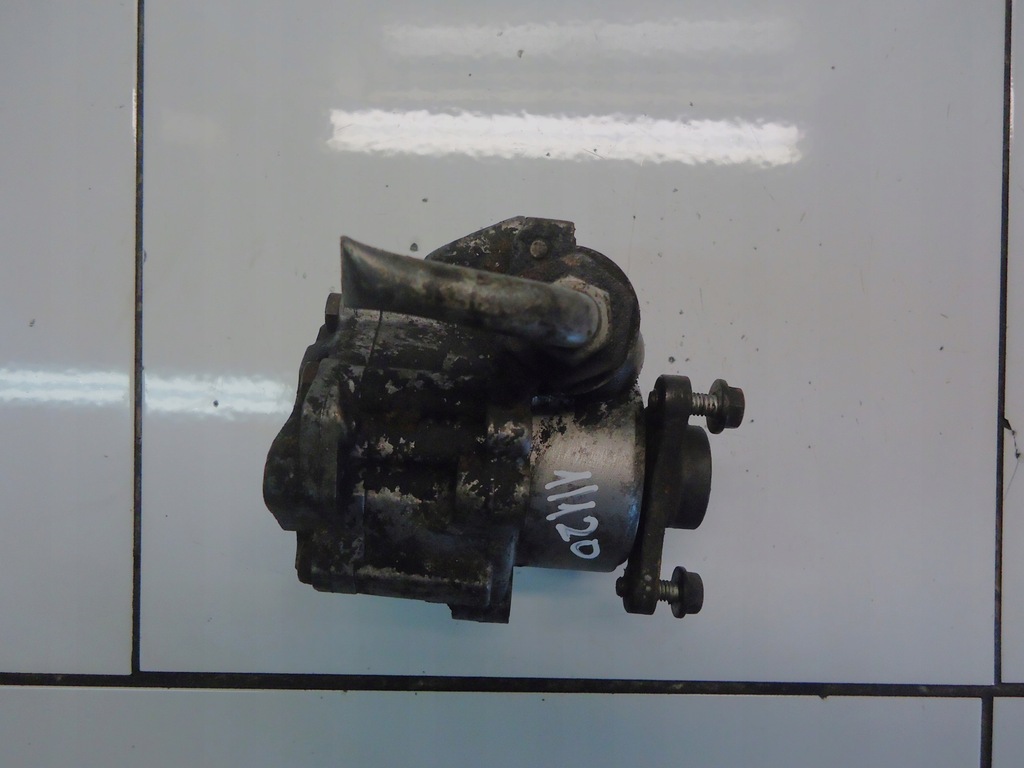 фото №1, Master movano ii 2.5dci насос усилителя 8200193992