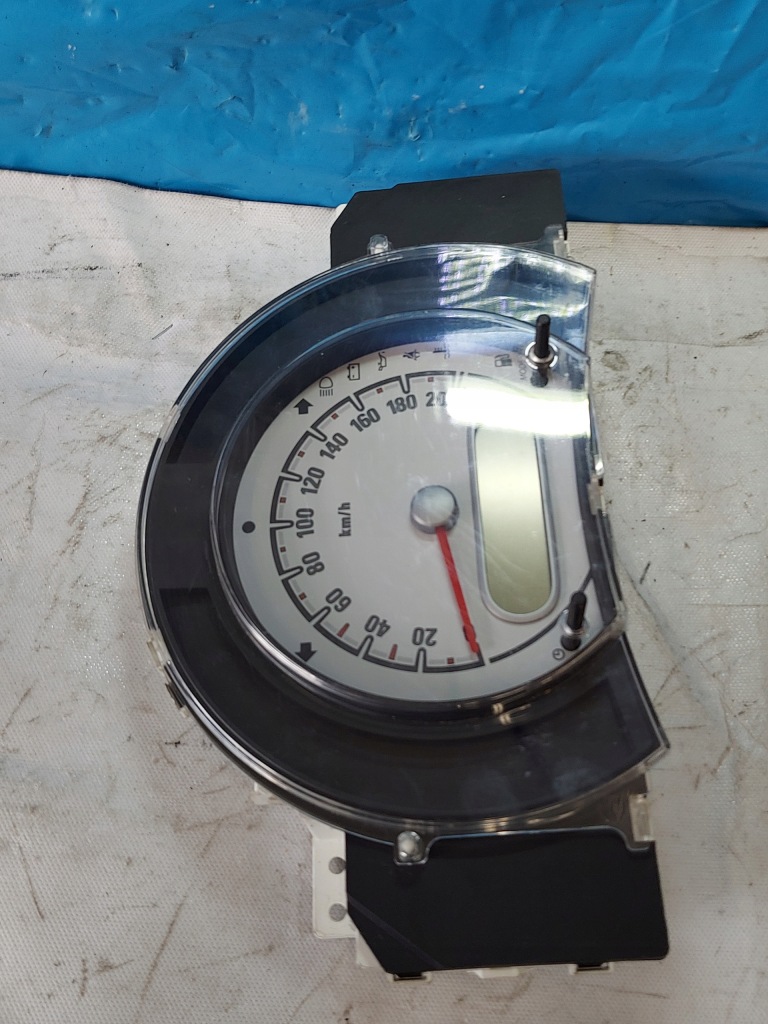 Панель приборная панель opel agila 1.2 b 3410052k00 Киев