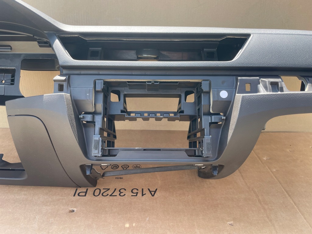 фото №6, Консоль панель приладів приладова skoda superb iii коричневий+ czarna оригінал