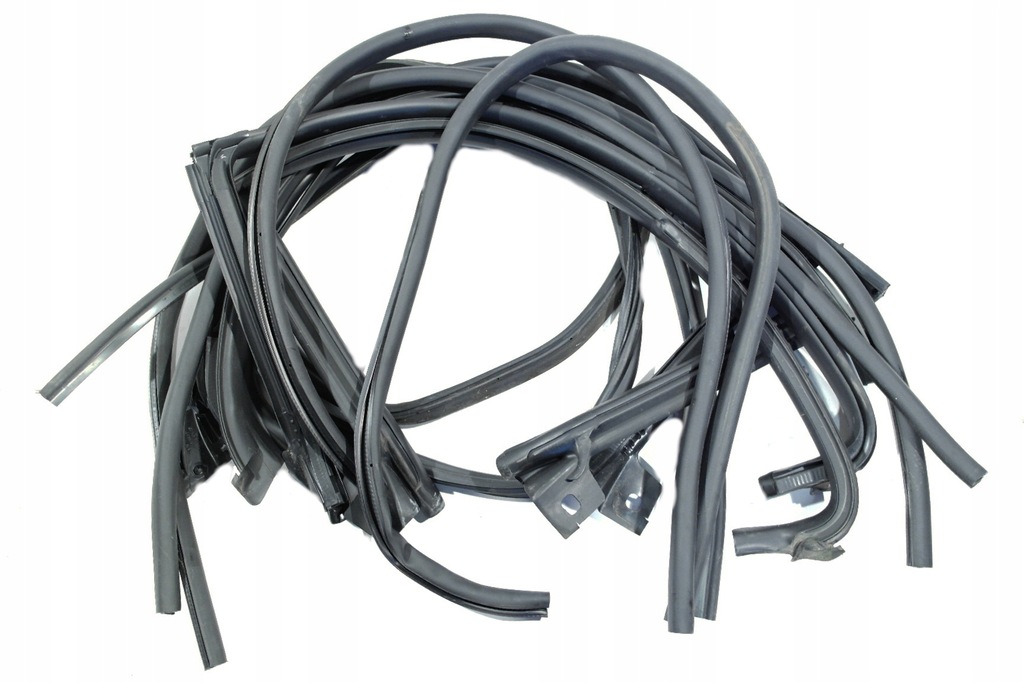 фото №1, Vw cc lift прокладка кузовная задняя 3c8867913