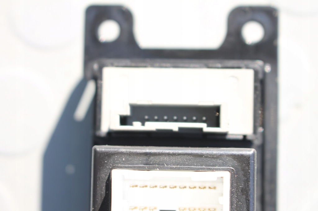 фото №7, Кнопка подогрев сидений usb santa fe ii lift 09-12