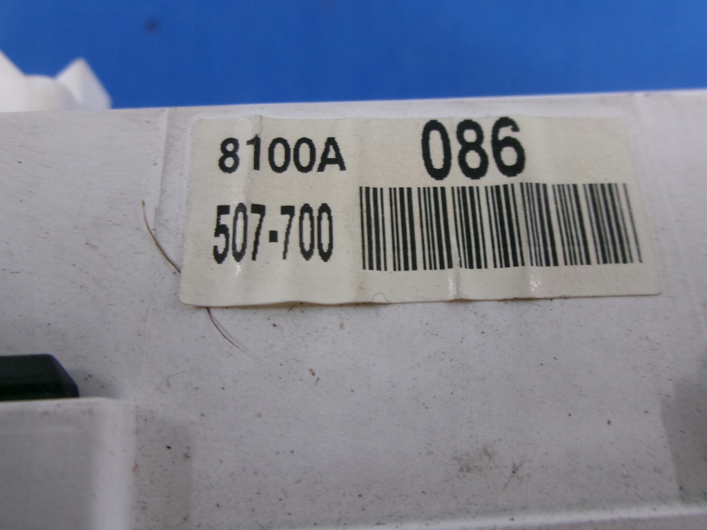 фото №5, Mitsubishi outlander i 2.0t счетчик 8100a086 167tys km