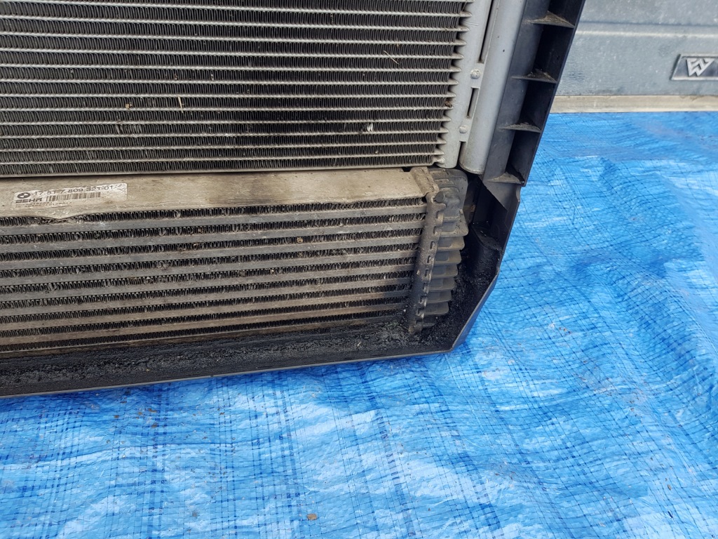 Комплект радиатор воды кондиционер bmw x6 e71 x5 e70 3.0 d 7809321 с Разборки