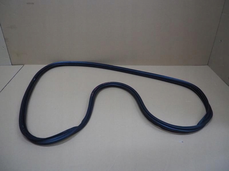 фото №1, Прокладка кузовная крышки mercedes glb x247