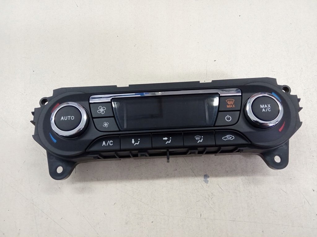 фото №1, Ford focus mk3 2011-14r. - панель climatronic
