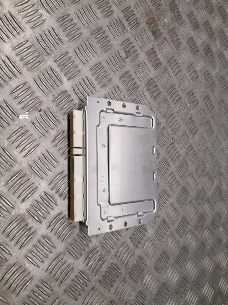 Tesla model s 101183800e с передний блоки управления Недорого