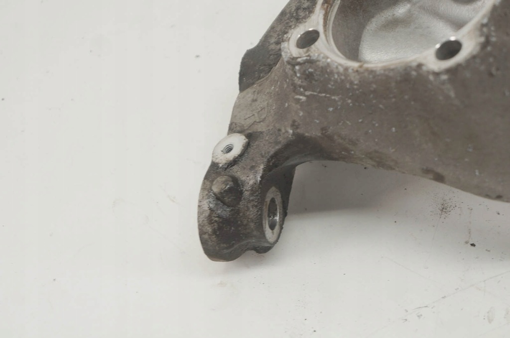 фото №7, Gy169 bmw f22 2.0d поворотный кулак правый перед