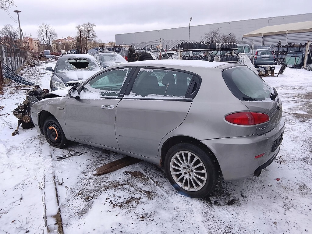 фото №5, Полка задняя alfa romeo 147 fl