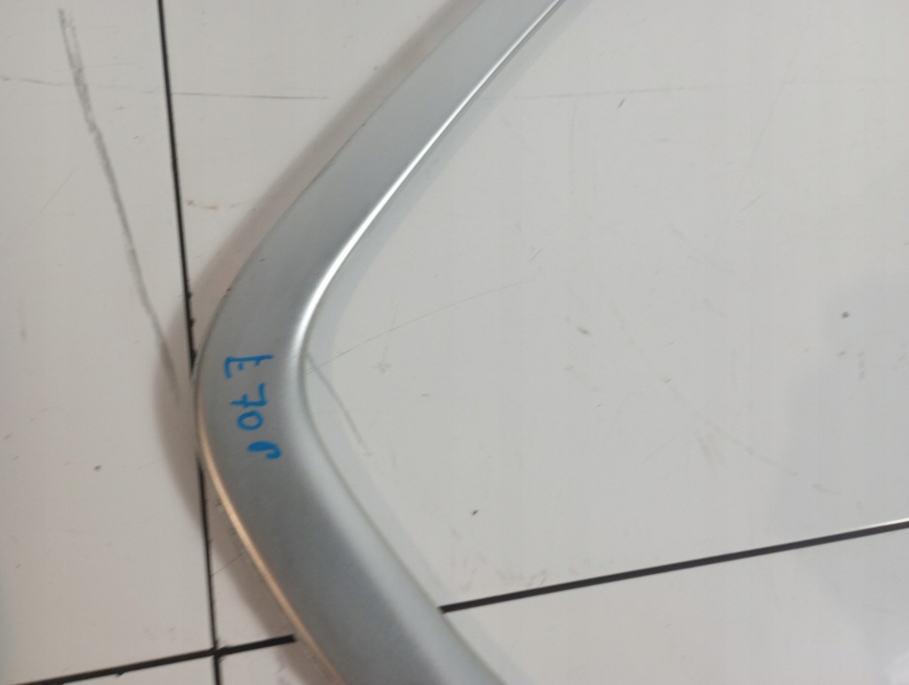 фото №4, Молдинг декоративная e70 правая