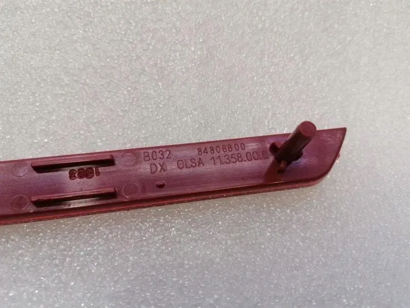 Ferrari 296 gtb 296gtb f171 поворотник правый 848068 поворотник правый Недорого