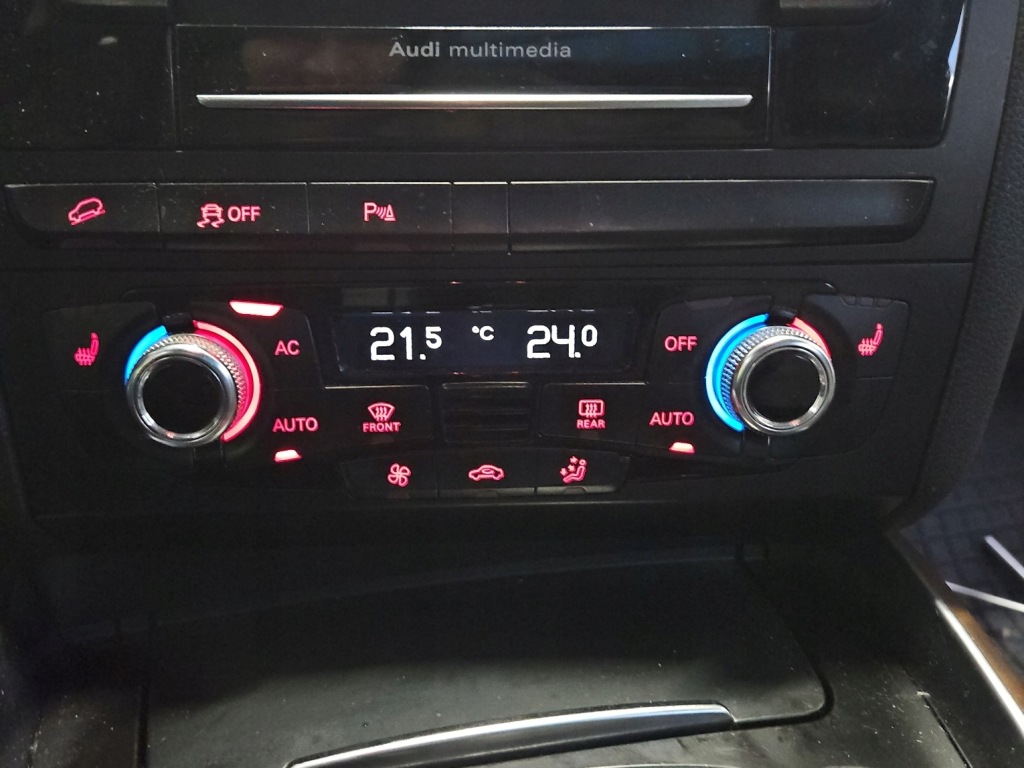 фото №1, Консоль панель обдув audi q5 08- 8k1820043t