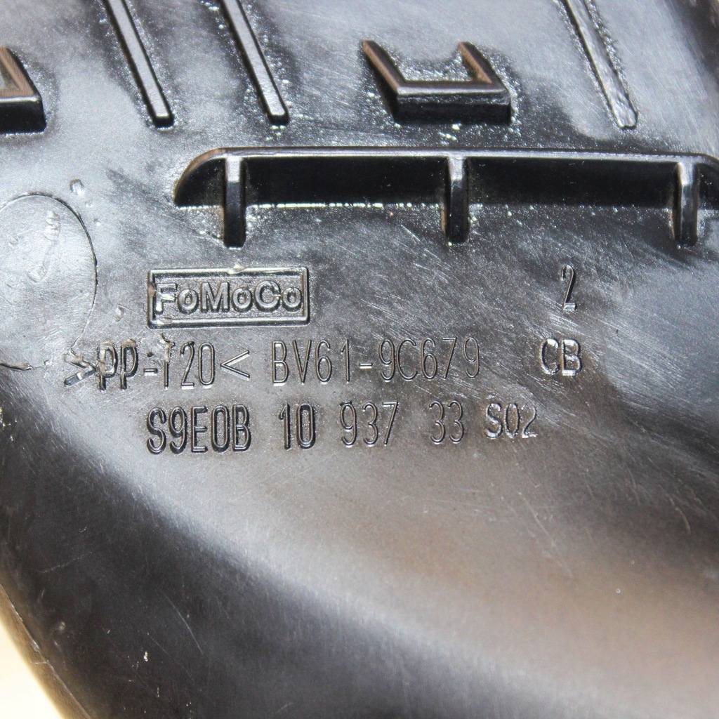 фото №5, Ford escape iii 2017 часть трубы впуска воздуха