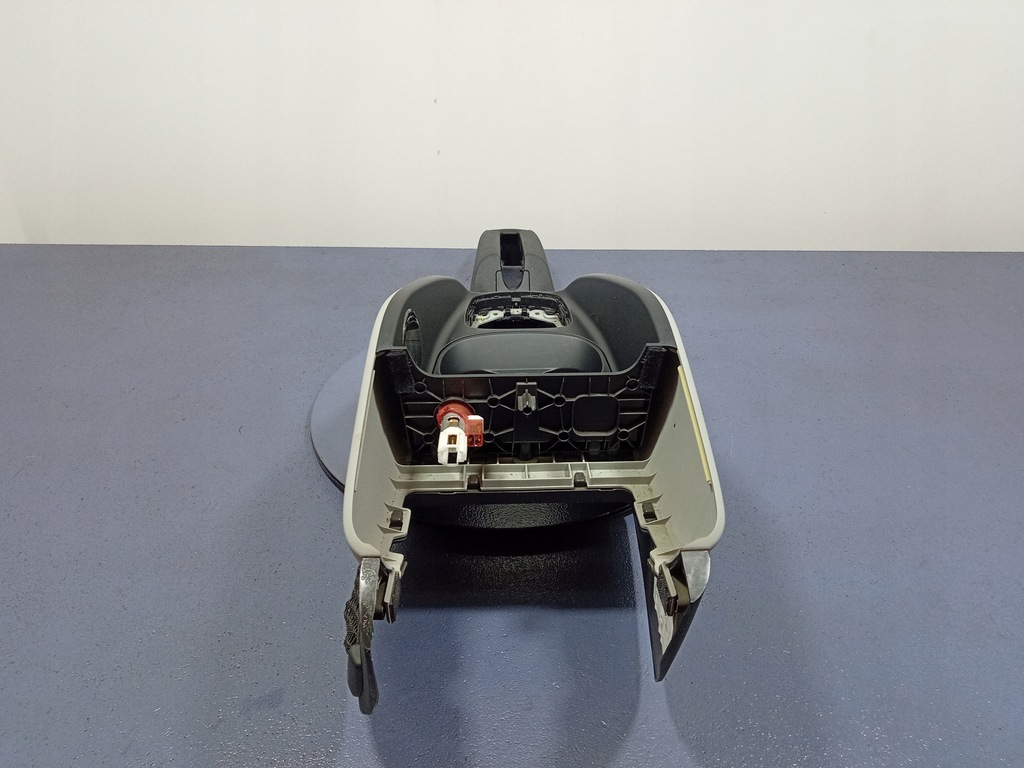 фото №5, Audi a1 8x 10- туннель средний cupholdery 8x0863240