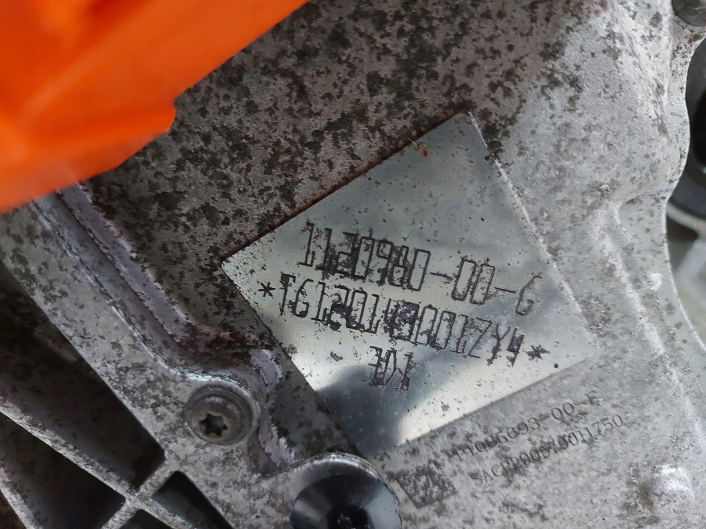 Tesla 3 3 двигун електричний задній 1120980-00-g Недорого