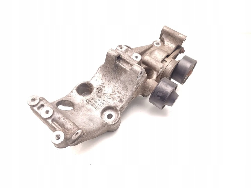 Nissan navara кронштейн генератора 2.3 dci 4x4 дизель 116kw 158 hp 2016 в Украине