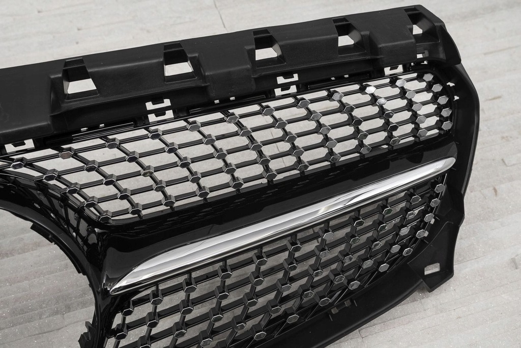 фото №10, Mercedes cla w117 2017-2019 po faceliftingu решітка радіатора diamond чорний