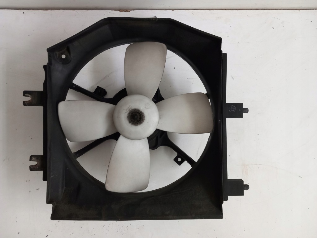 Купити Вентилятор радіатора mazda premacy 1.8b 99r