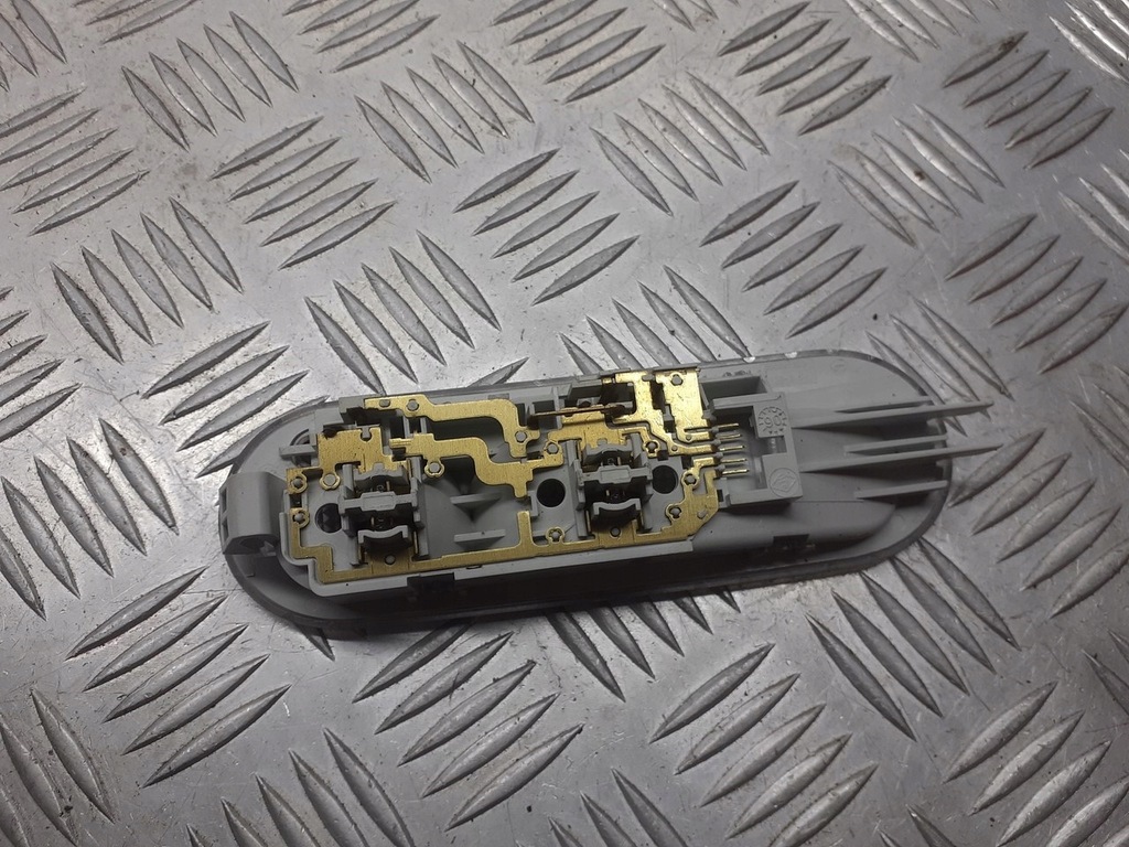 фото №3, Освещение кабины перед renault megane ii 8200073231