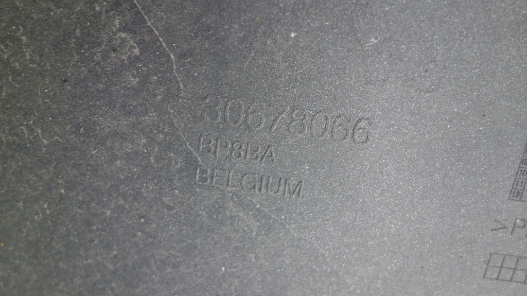 фото №11, Volvo v50 04-08 бампер задня задній 30678066 / 4817