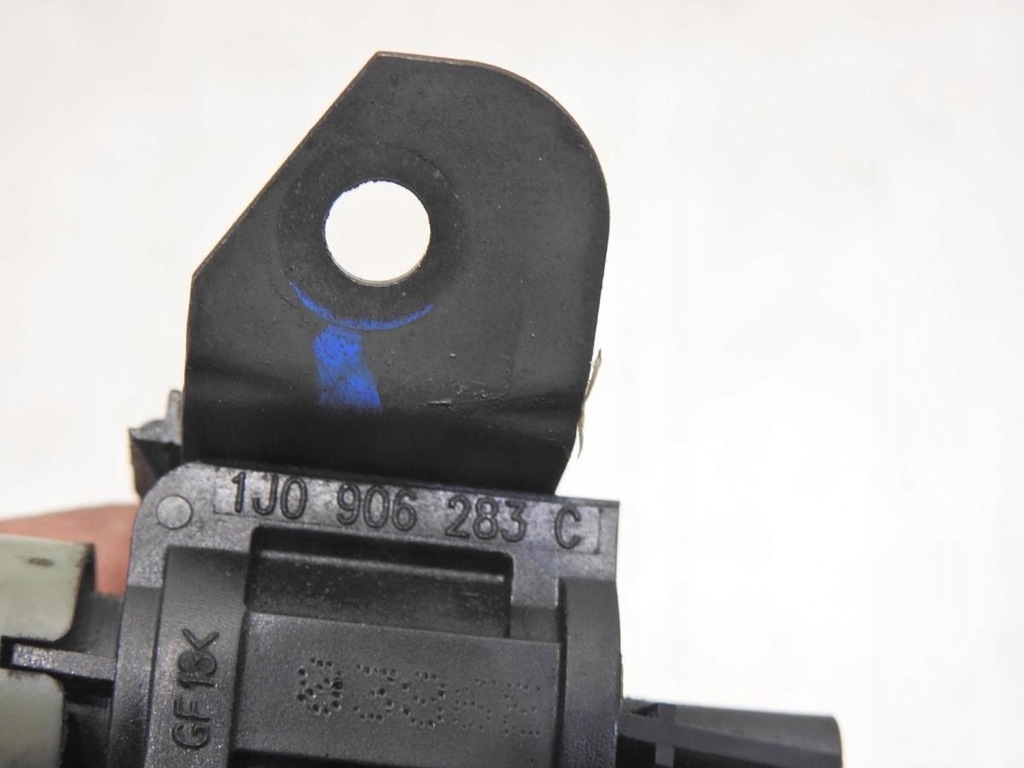 фото №7, Клапан вакууму vw eos 2.0 tdi 1j0906283c