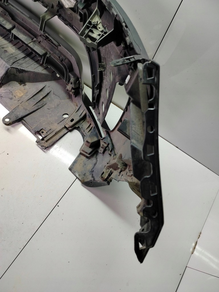 Бампер перед передній land rover discovery v 5 r dynamic 17- Зі Шроту