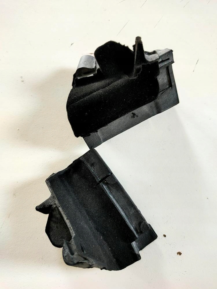 Прокладка средняя стойка b mercedes 107 slc nowa Недорого