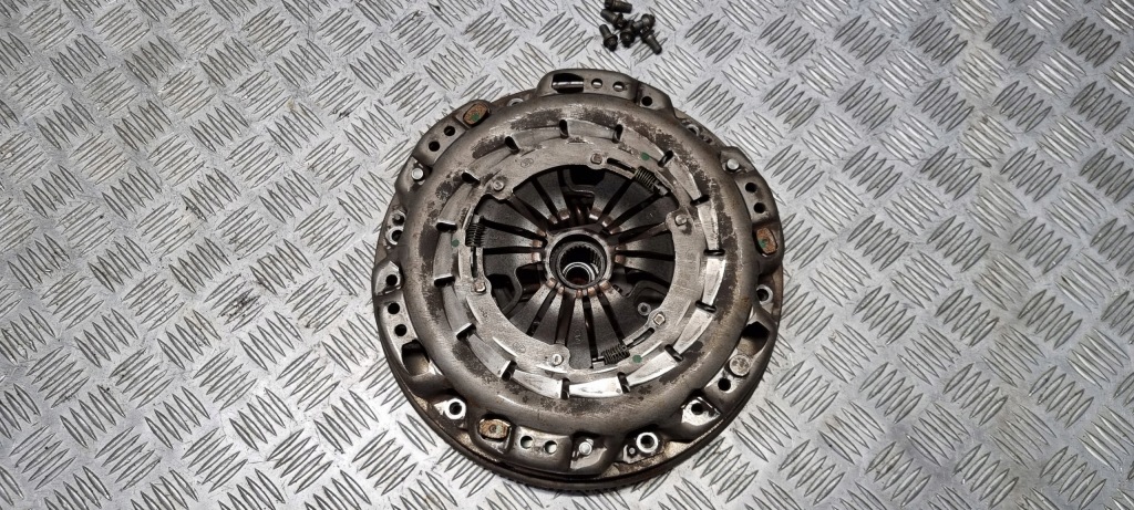 фото №14, Mercedes w906 зчеплення маховик з двома масами комплект 2.2d 651 27 tyś пробіг a6510305105