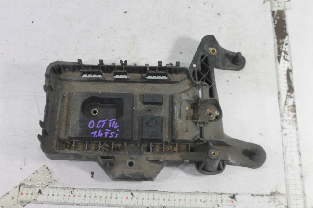 фото №1, Основа акумулятор 1k0915333h octavia ii 08-13