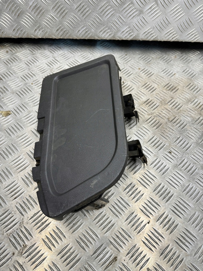 фото №1, Полка багажника правый задняя mitsubishi pajero ii 3d