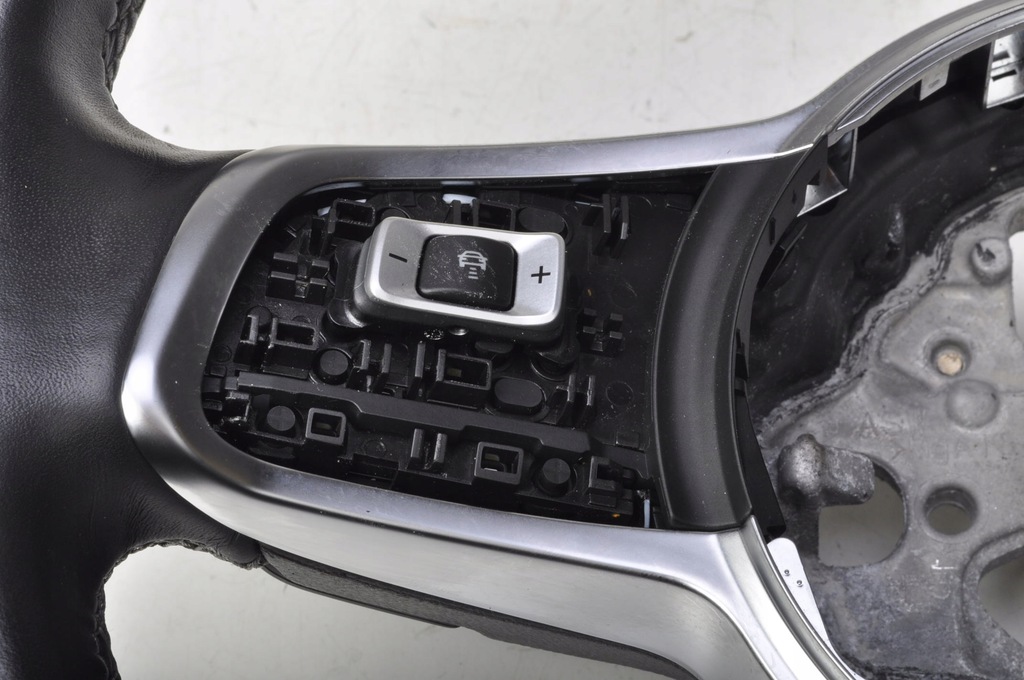 фото №12, Vw tiguan ii повітропровід шкіряний пелюстки перемикання