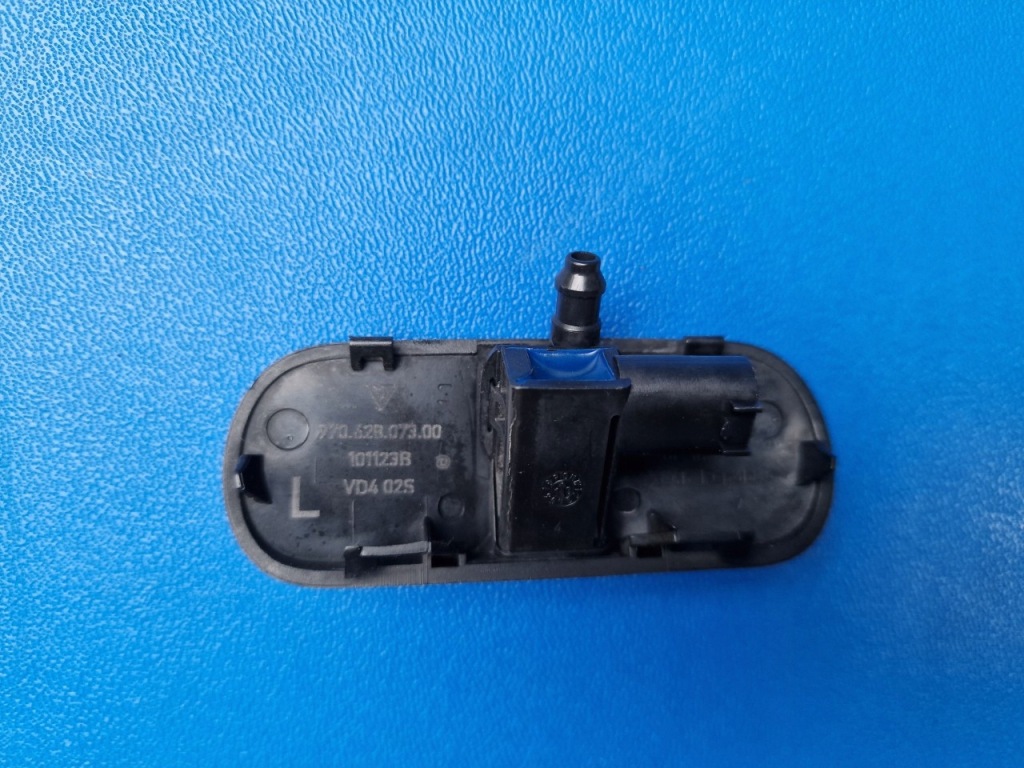 фото №7, 1x омивач скло передньої насадка porsche panamera 970 2011