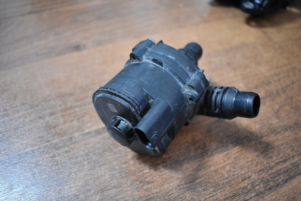 фото №1, Idealna помпа електрична wody bmw 1