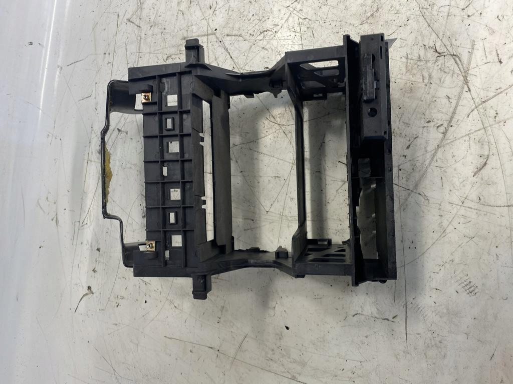 фото №5, Каркас рамка радіо корзина кронштейн audi a4 b7 2.5 tdi 8e0858005e